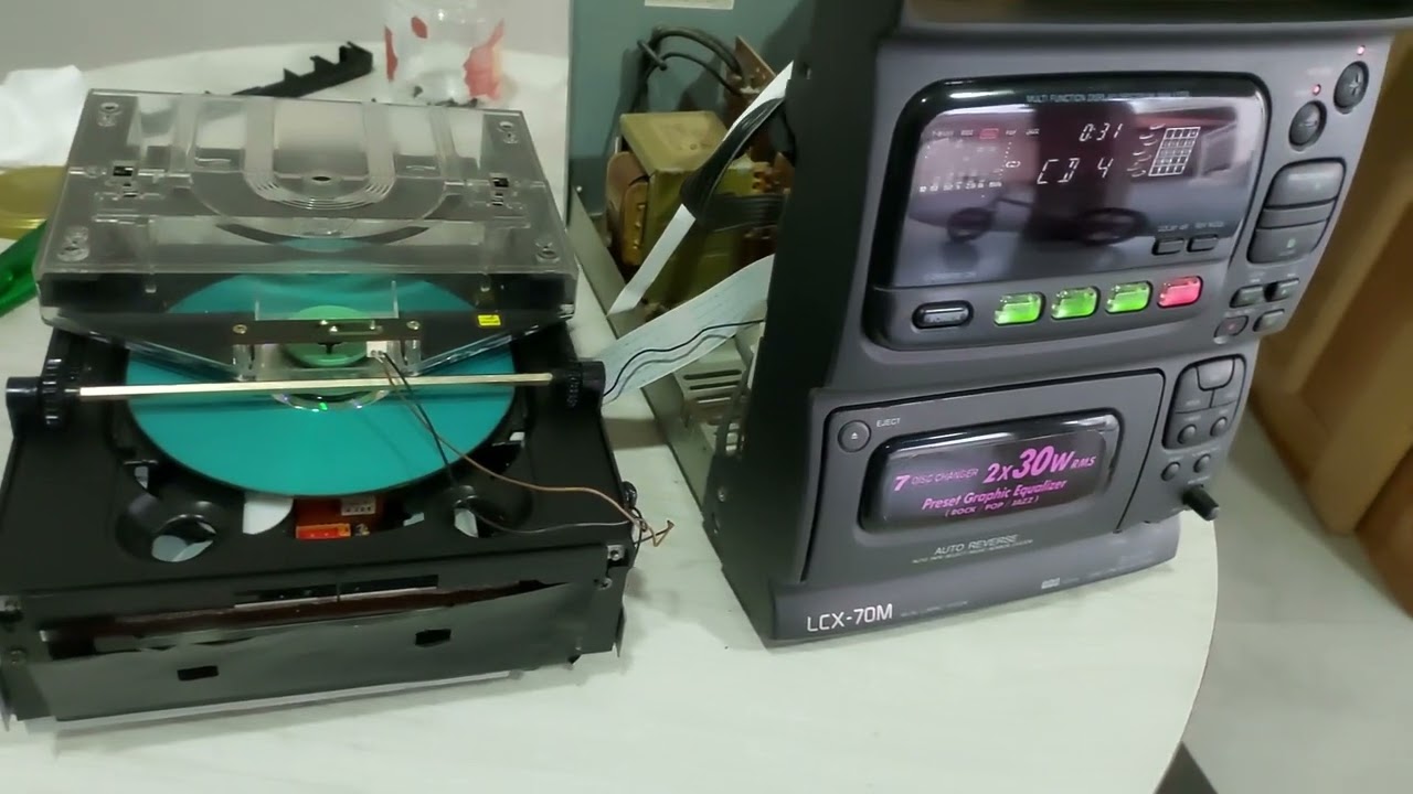 Aiwa LCX-70M - YouTube