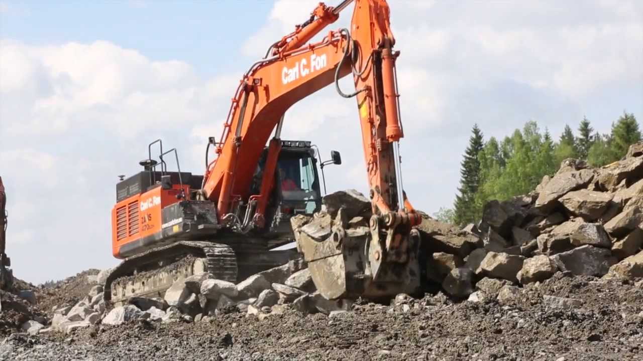 Hitachi ZX470LCH-5 large excavators in action in Norway - YouTube