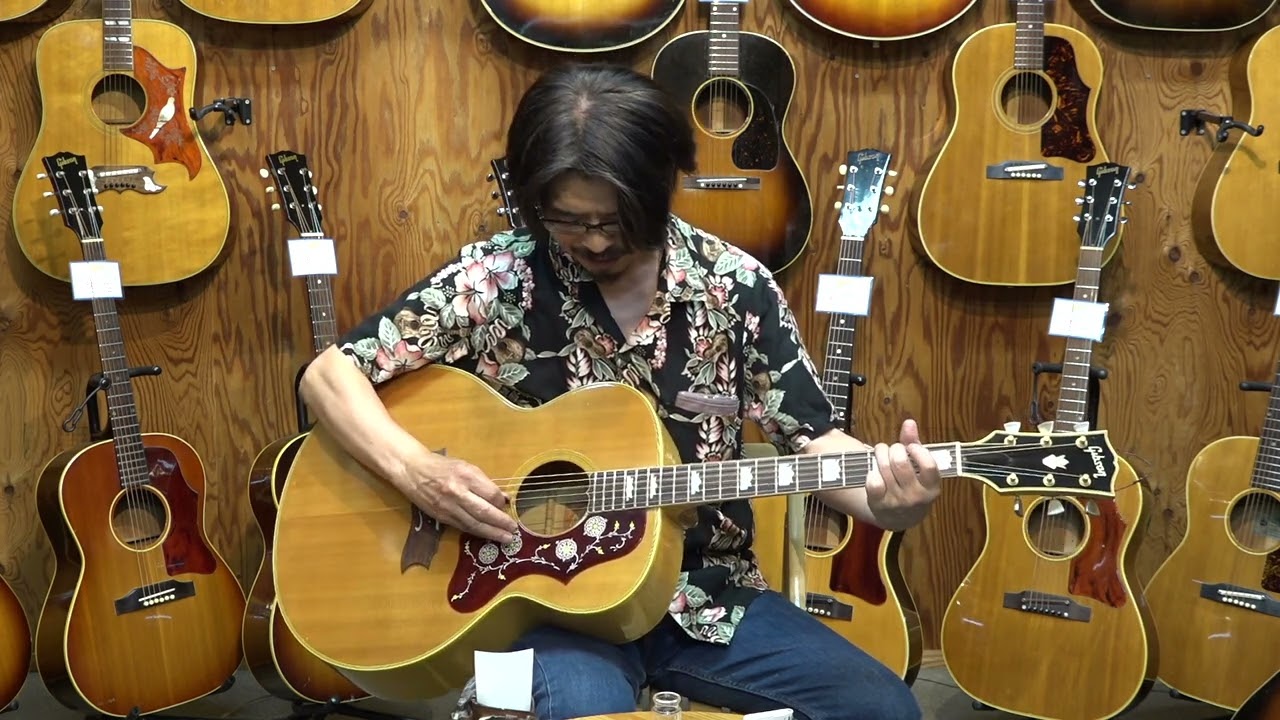 GIBSON J 200 Artist NT 1970s - YouTube