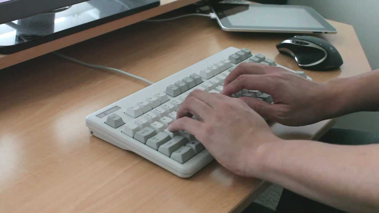 RealForce 86U keyboard review - YouTube