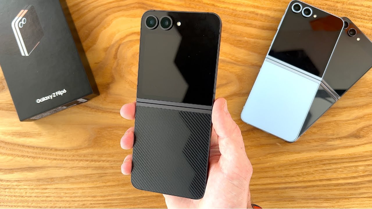 Samsung Galaxy Z Flip 6 (Crafted Black) Unboxing & First