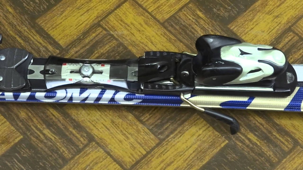ATOMIC スキー板 ビンディング ソール長調整 - YouTube