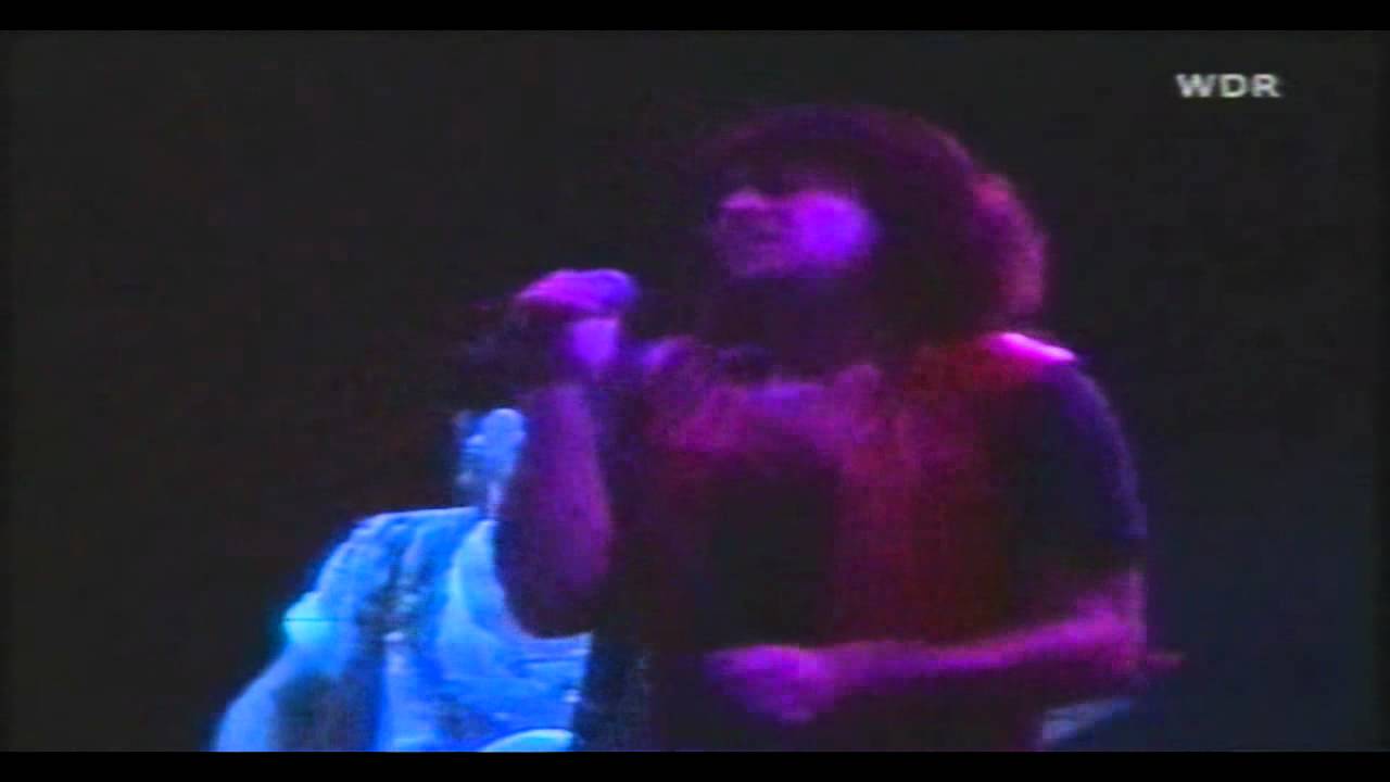 Deep Purple - Perfect Strangers (Live in Paris 1985) HD - YouTube