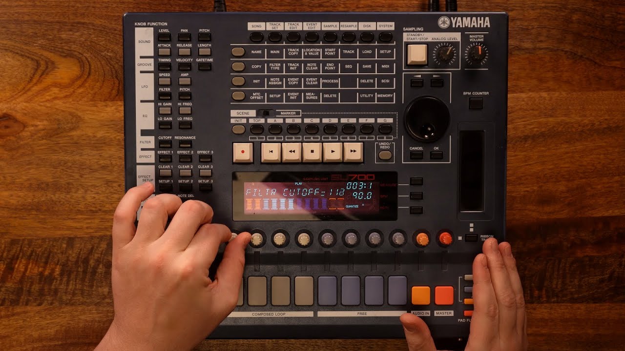 First beat on Yamaha SU-700 Sampler - What a sound - YouTube