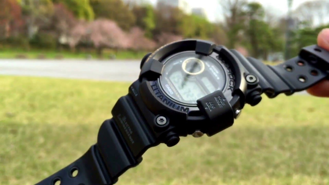 G-Shock FROGMAN DW-8200BM-1T Men In Black watch review - YouTube