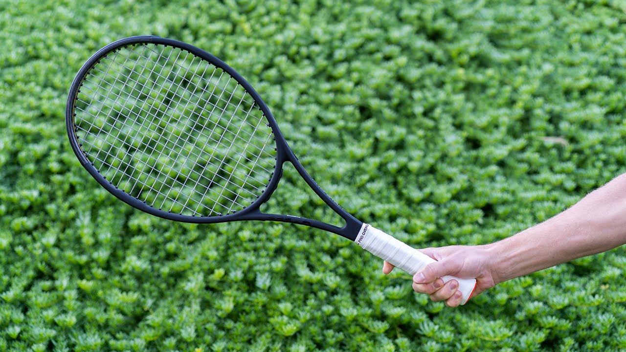 Wilson Pro Staff 97 v13 [Deep Dive Review & Playtest] - YouTube