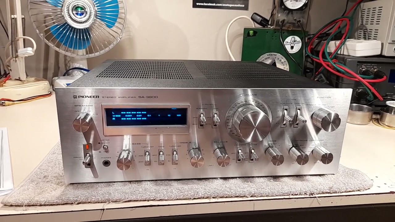 Pioneer SA-9800 Stereo Amplifier - YouTube