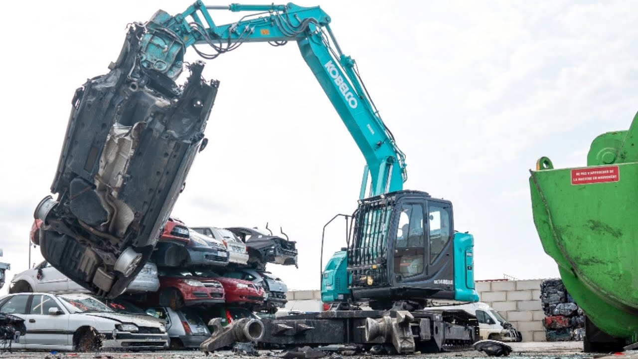 Kobelco SK140SRD multi-use Dismantling Machine - YouTube