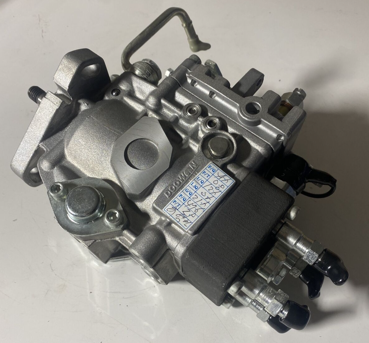 OEM Cummins 4900804 Zexel Doowon 104940-4260 Diesel Fuel Injection