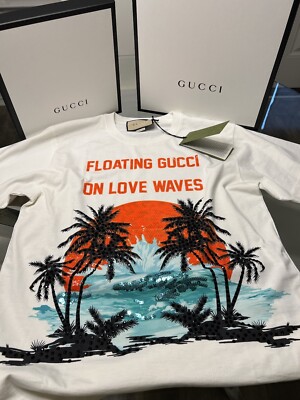 NWT GUCCI Floating Gucci on Love Waves Embellished Tshirt XS | eBay