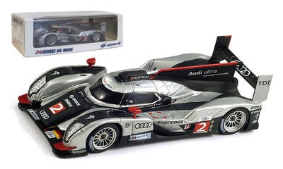 激レア】1/18 スパーク ディーラー特注 AUDI TTRS 2011 激レア】1/18