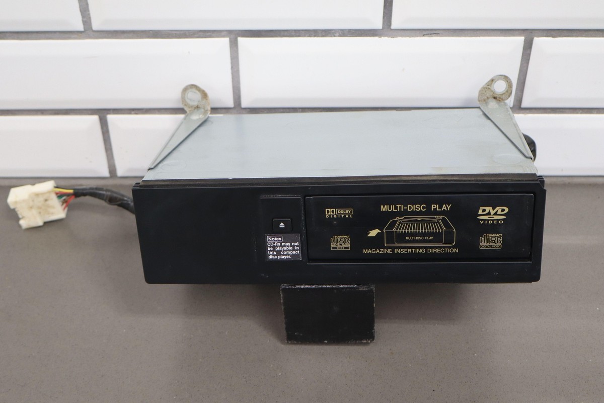 03-07 Lexus LX470 / LandCruiser 6-Disc CD Changer W/Magazine *Door