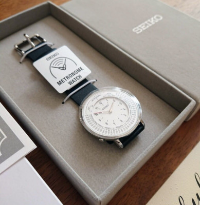 SEIKO Metronome Watch Standard Line Color Monotone SMW006A