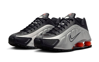 Nike Shox R4 Black Metallic Silver Mens Silver Sports Sneaker