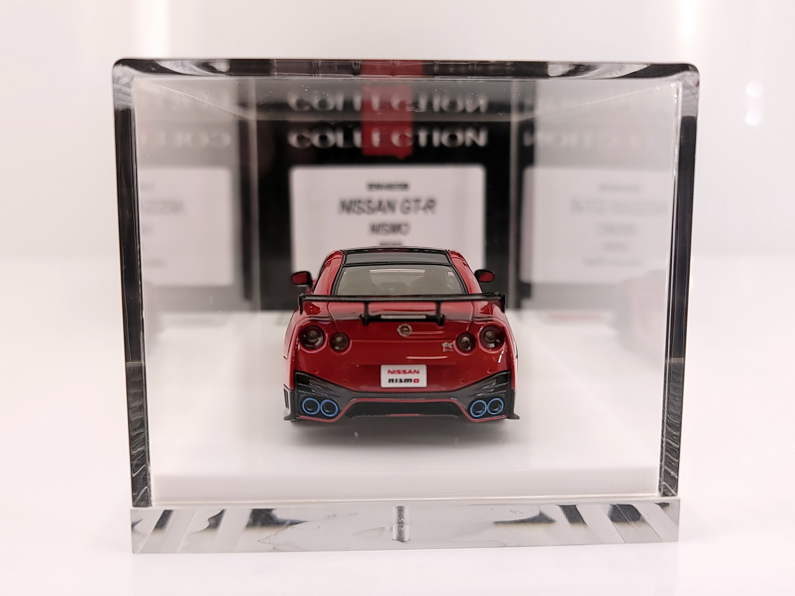 Make Up Eidolon 1:43 Nissan R35 GT-R Nismo 2020 Vibrant Red