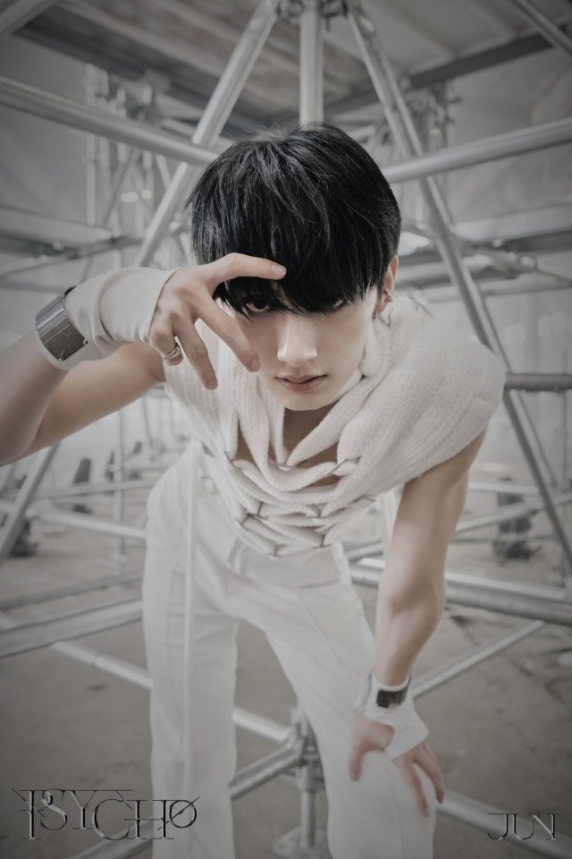 SEVENTEEN: JUN unveils his electrifying new digital single