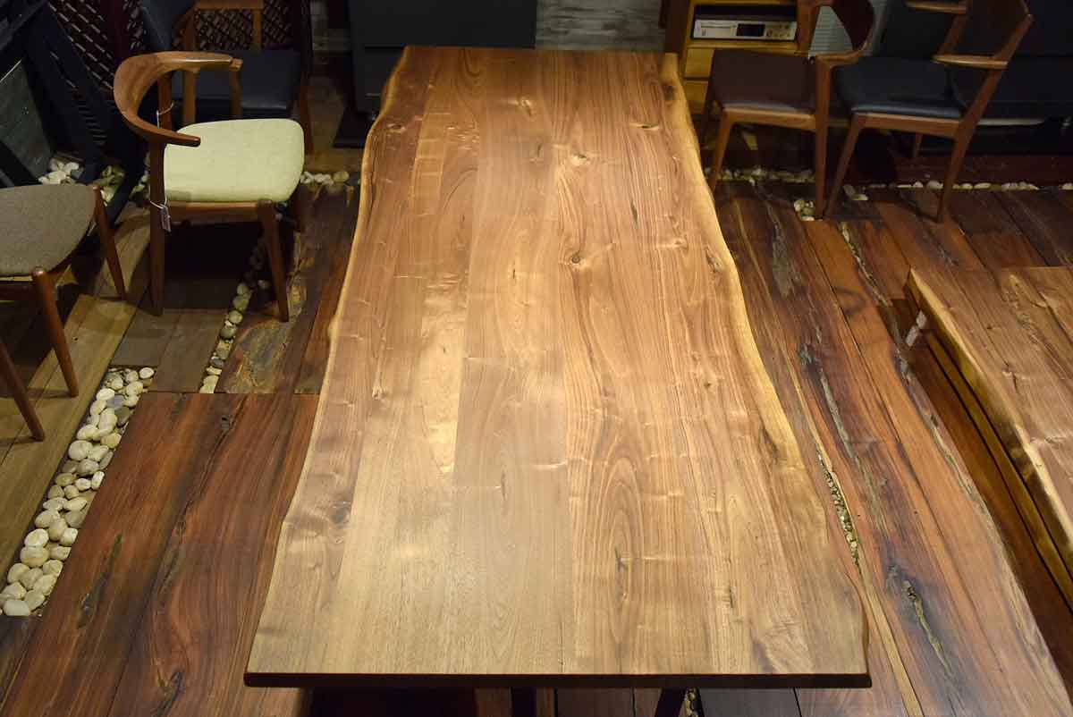 ウォールナットテーブルアイアン脚 | 大川人気のおすすめ家具屋