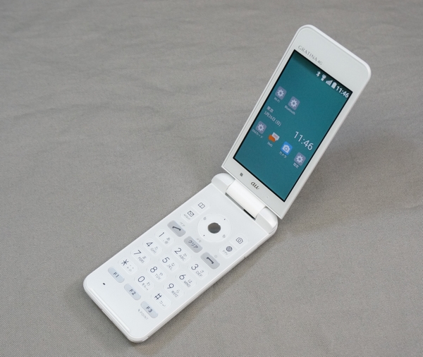 au GRATINA 4G KYF31のSIMロック解除し、いろんなSIMを挿した