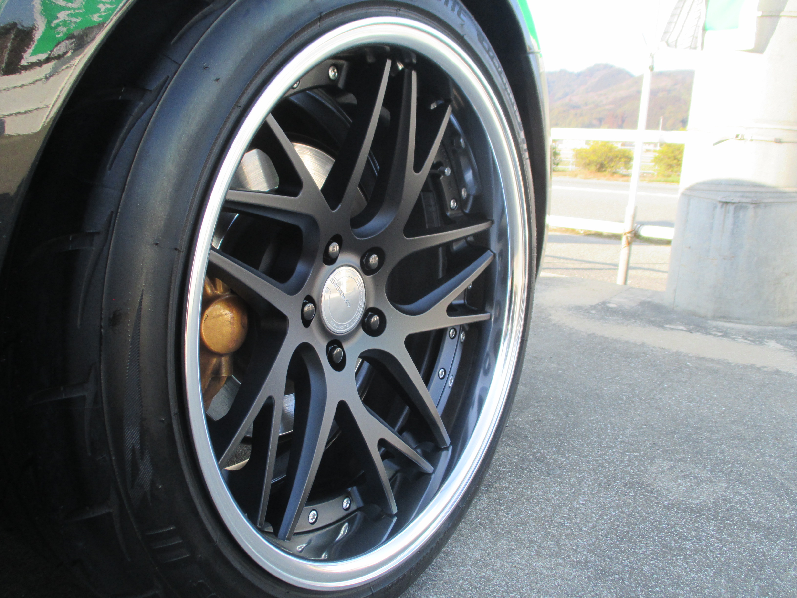 Z33にWORK・newホイール、グノーシスCVX取り付けました | 山口でタイヤ