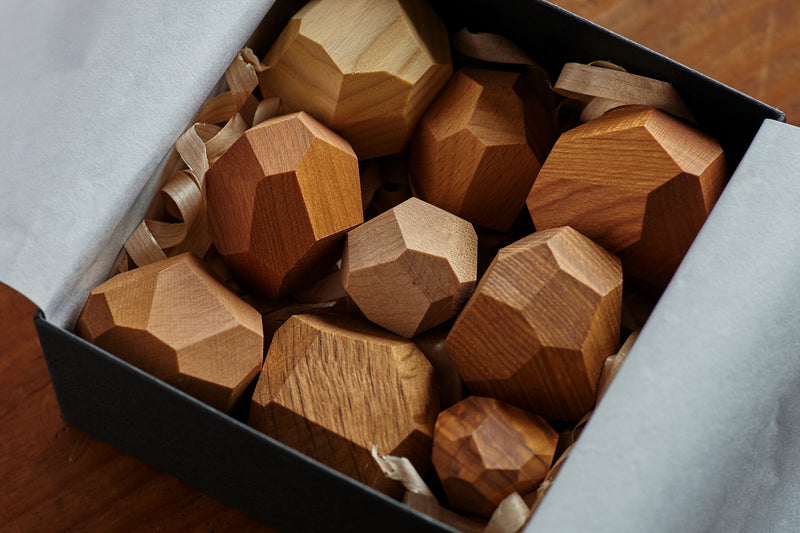 A4（エーヨン）のtumi-isi／ツミイシ 木製ブロック ミニ 世界の広葉樹