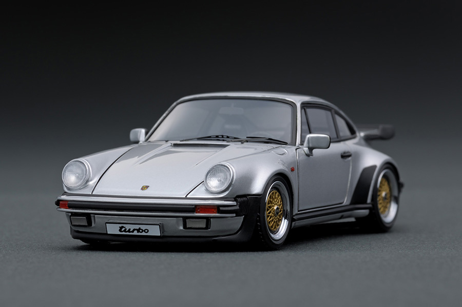 IG0942 1/43 Porsche911 (930) Turbo Silver | LINE UP | [公式