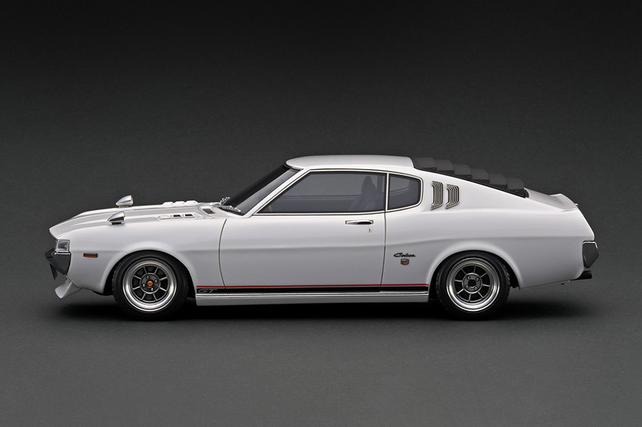 IG2605 1/18 Toyota Celica 1600GT LB (TA27) White With Engine