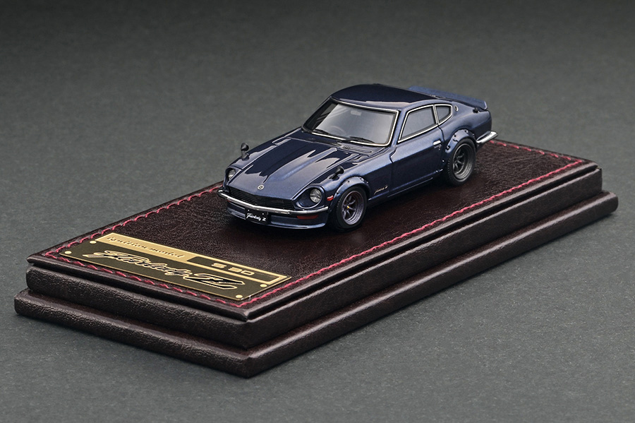 IG2624 1/64 Nissan Fairlady Z (S30) Blue Metallic With Engine