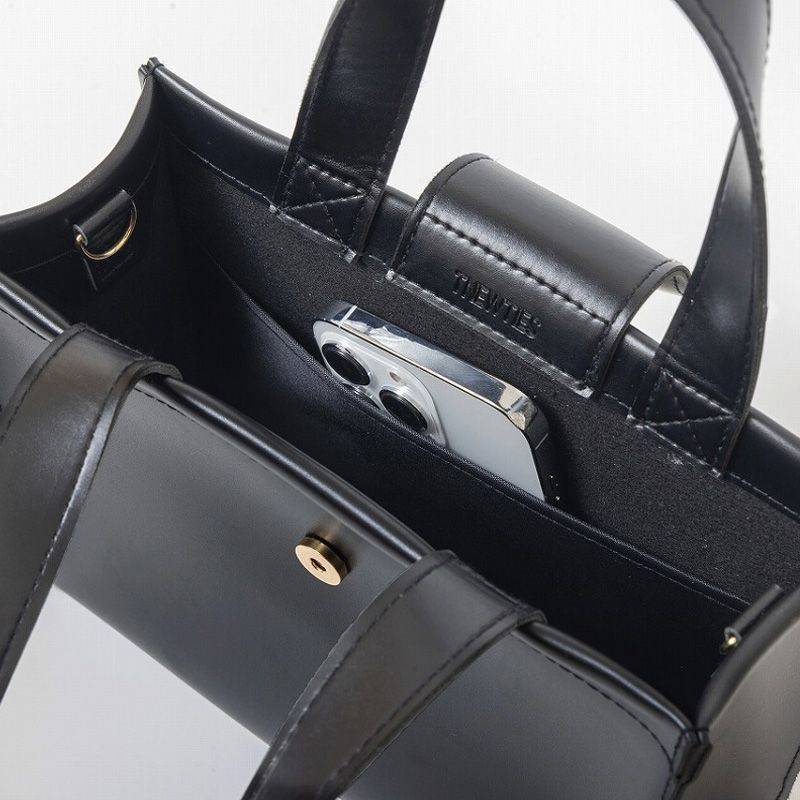 9/19発売【雑誌の付録】気分が上がる高級感！ヘビロテしたい「2WAY