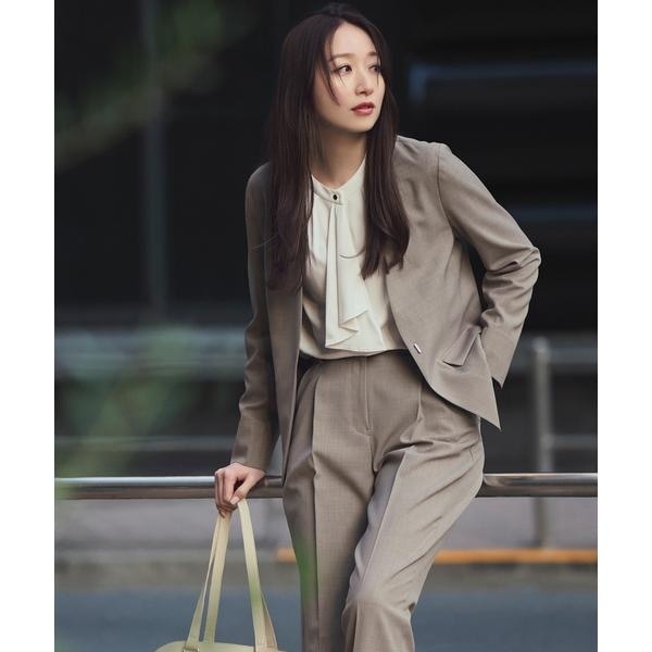 ナチュラルビューティーベーシック ノーカラー スーツ セットアップ