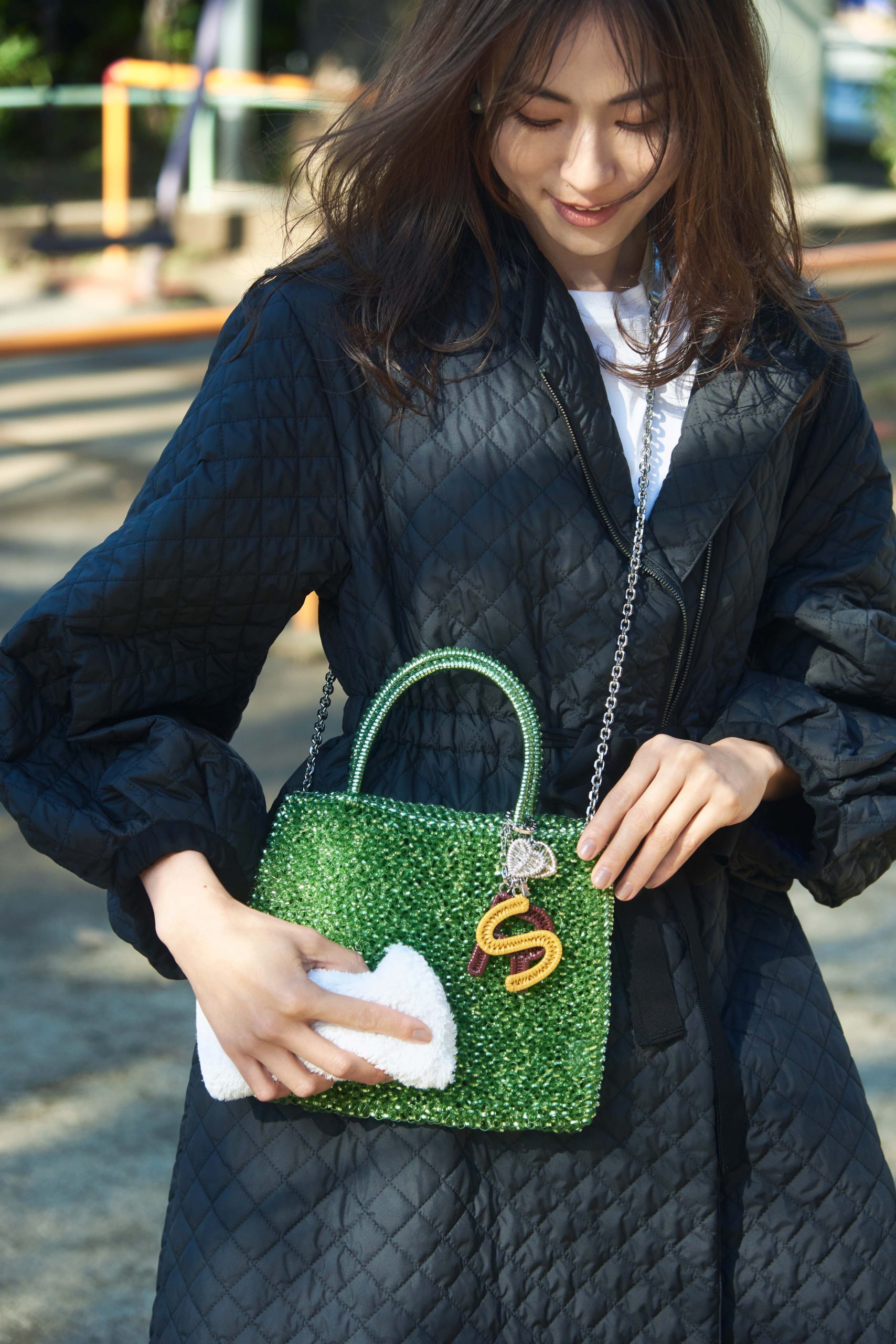 斜め掛け「アンテプリマ」のバッグでなんでもない日もきれいめ！ | VERY