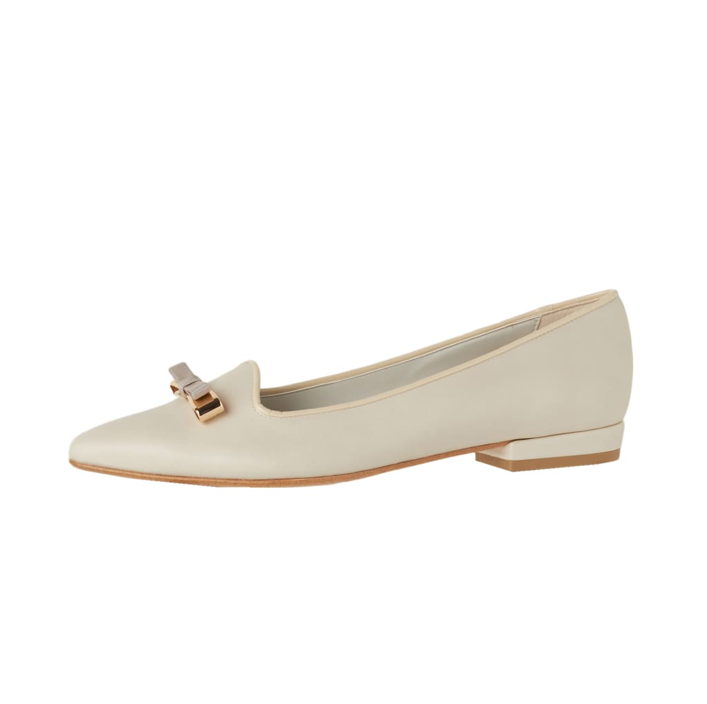 靴・バッグのダイアナ通販サイト ｜ アイボリー カジュアル 軽やか