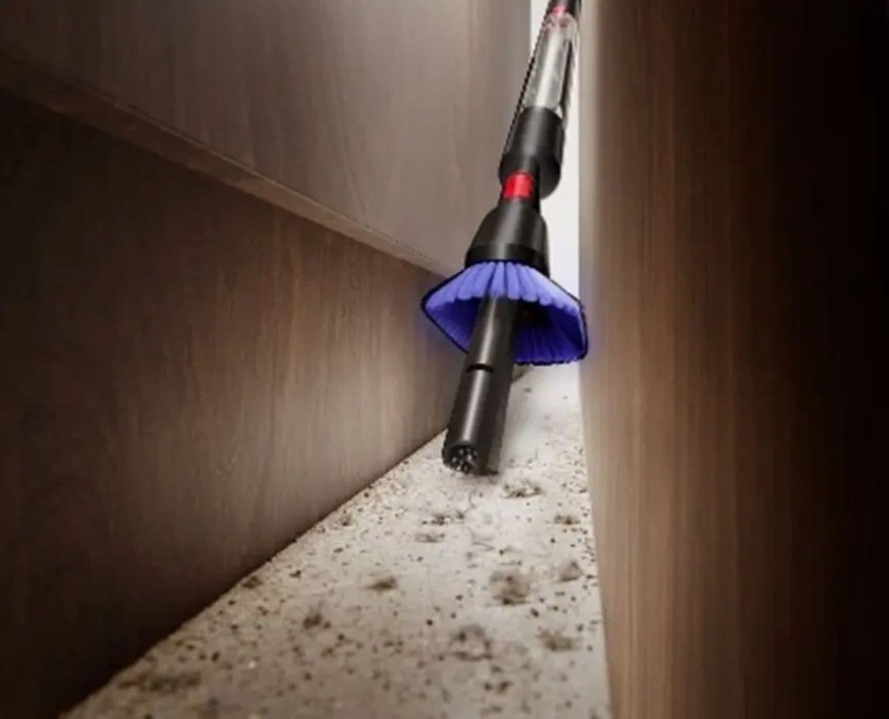 直径38mmの軽量コードレス掃除機「ダイソン ペンシルバック」毛が絡ま