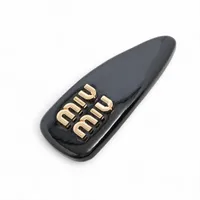 グッチ×アディダス ロゴ ヘアクリップ GP×レジン ゴールド×ホワイト