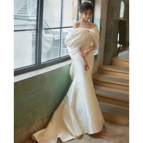 送料無料】オフショルダーマーメイドサテンドレス |ウェディングドレス