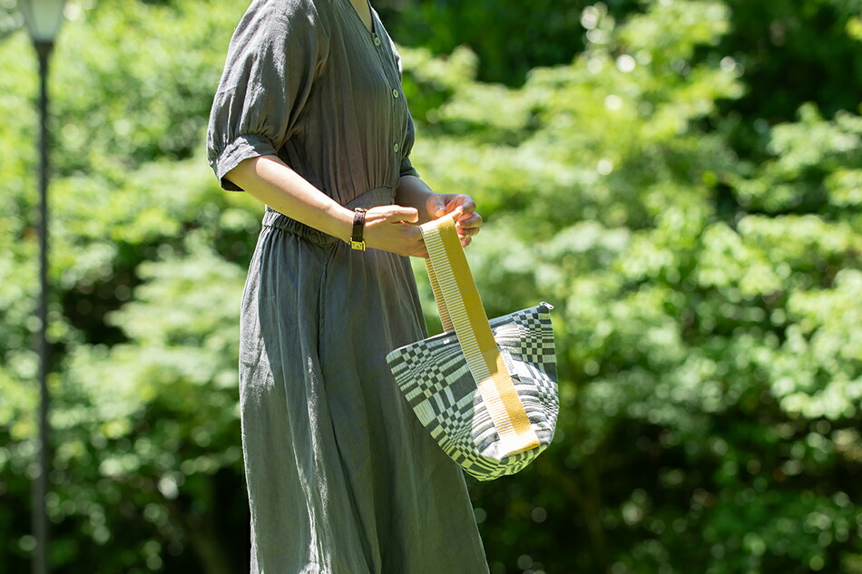 テトラハンドバッグ（ヨハンナ・グリクセン／Johanna Gullichsen