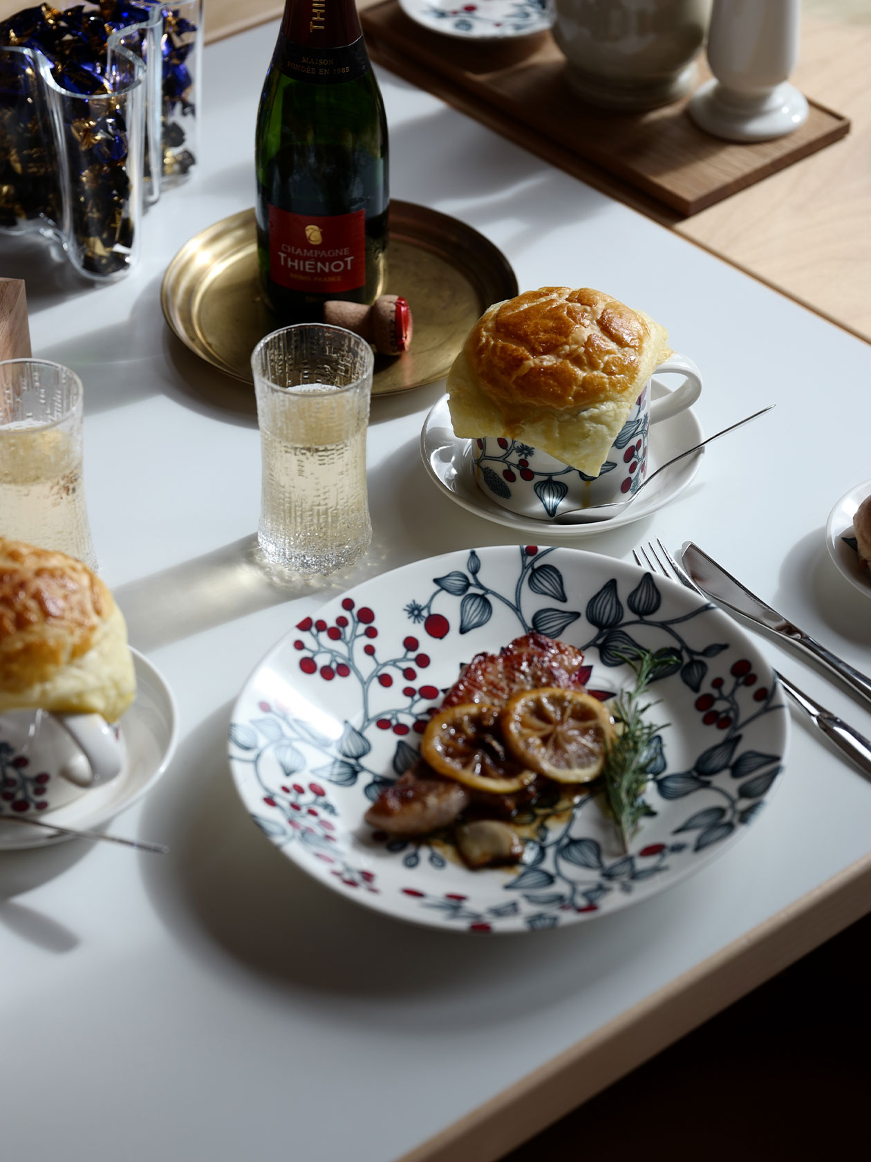 楽天市場】アラビア / ルノ ティーカップ フロストベリー [Arabia Runo