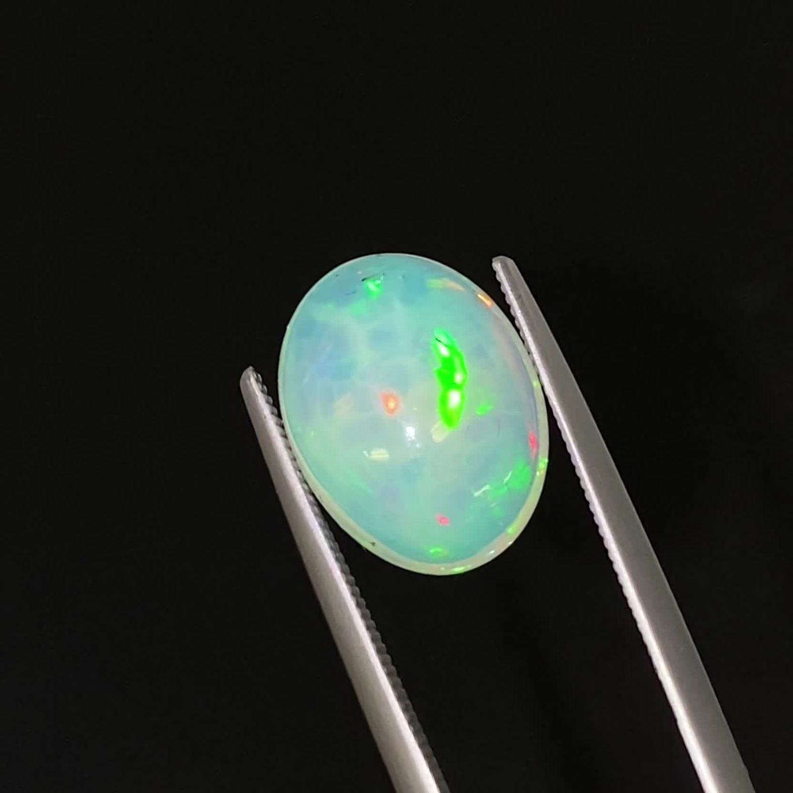 ハニカムオパール エチオピア産 3.40ct / 13.3x10.3mm前後 [240427147