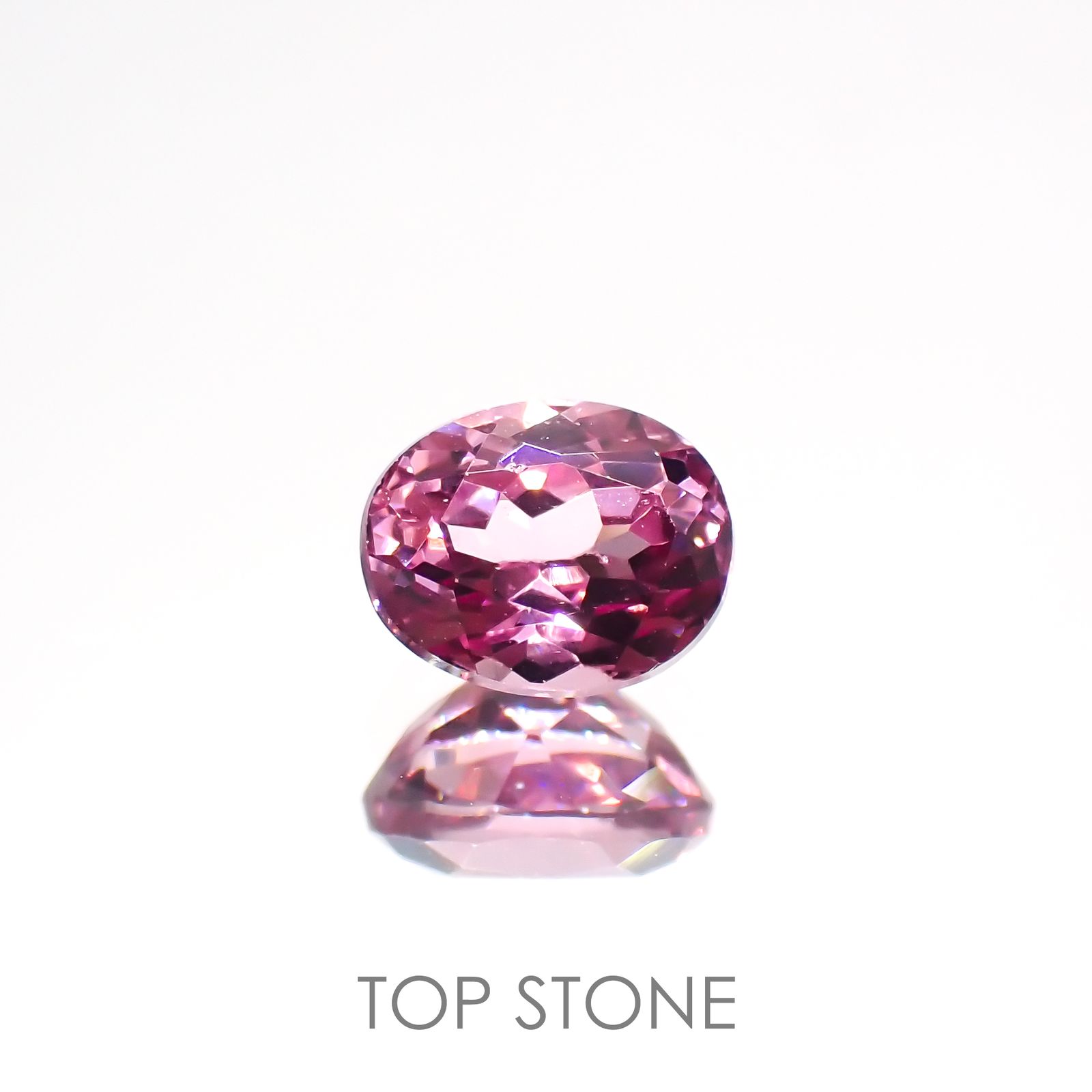 カラーシフトマラヤガーネット(宝石名ガーネット)タンザニア産 1.07ct