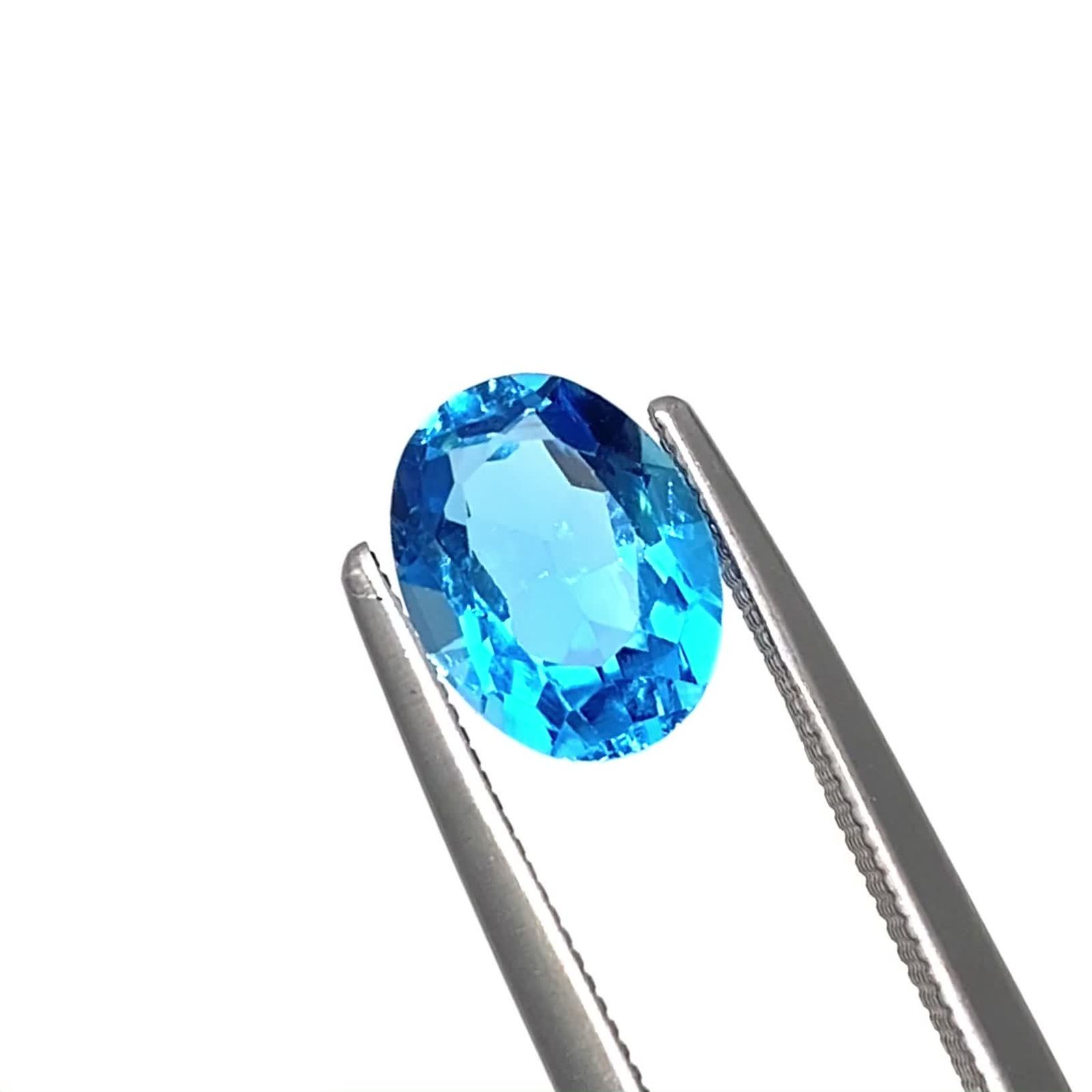 スイスブルートパーズ ブラジル産 1.98ct [241229575]8.2x6.3mm前後