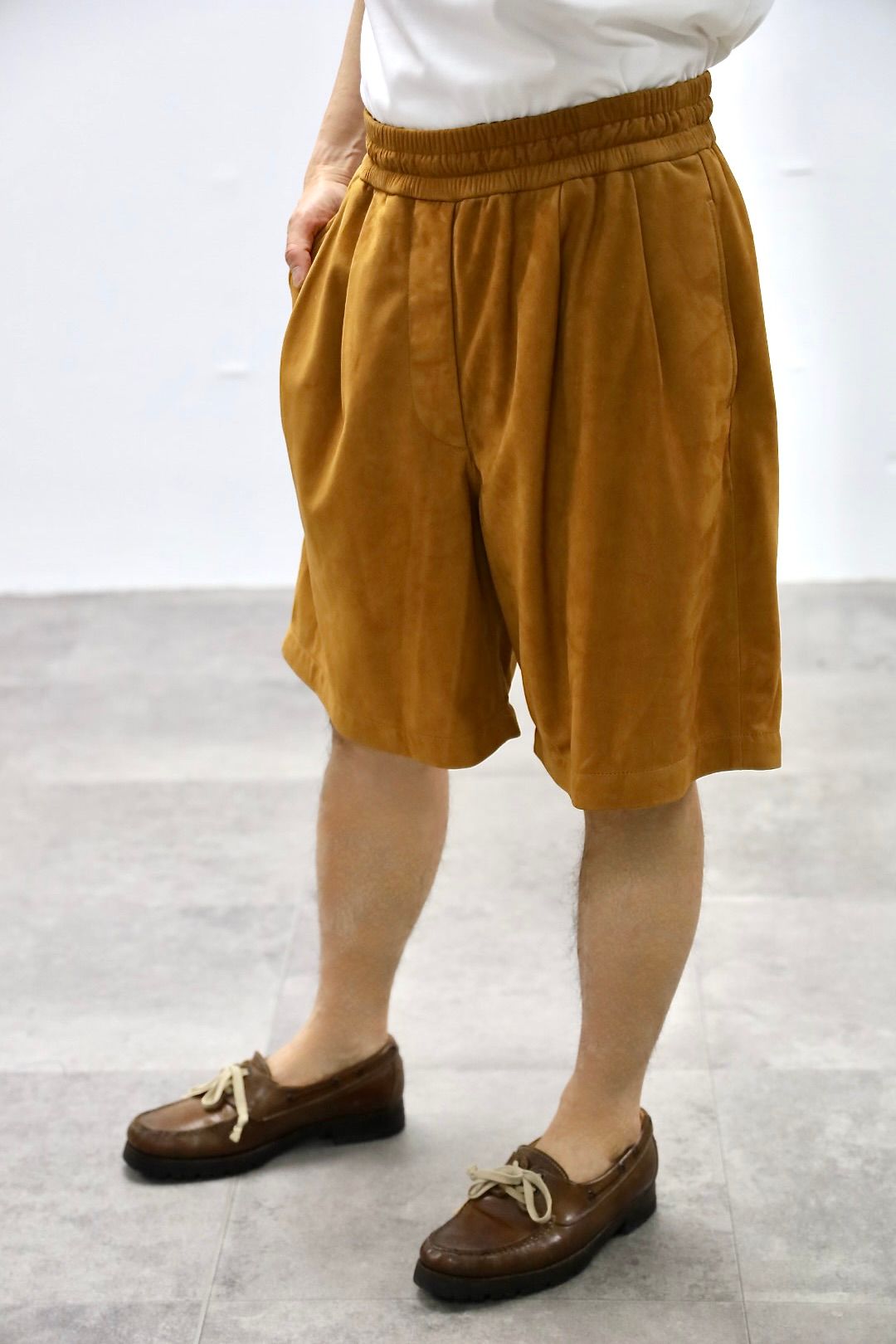 Graphpaper 26SS Cow Nubuck Leather Wide Shorts