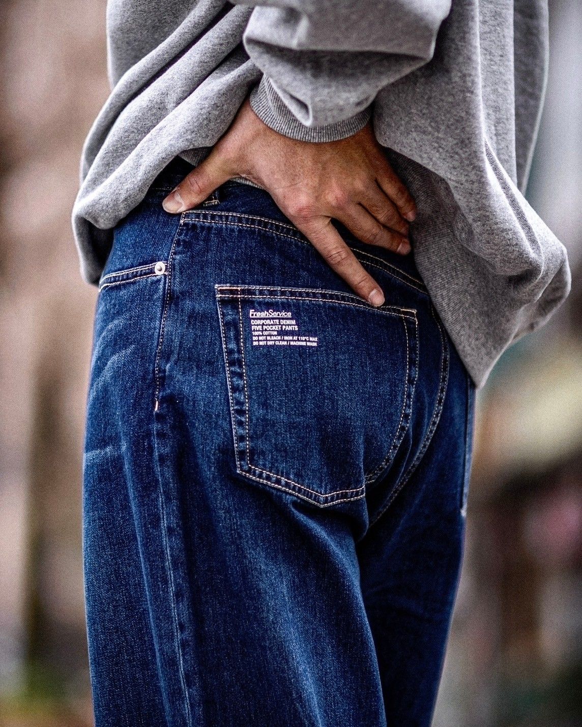 フレッシュサービス CORPORATE DENIM FIVE POCKET PANTS スタイル