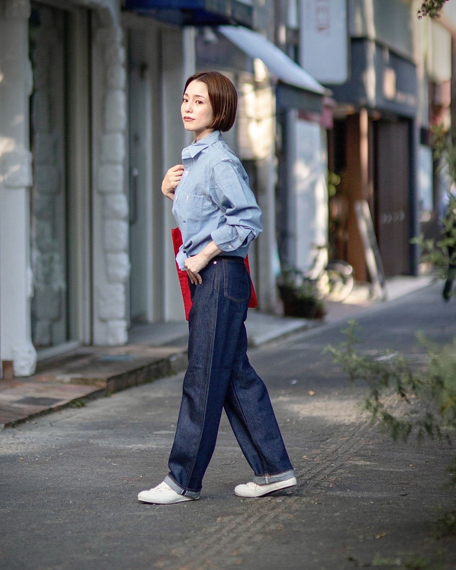 J.B. ATTIRE Riviera chambray shirt×Santa monica denim style