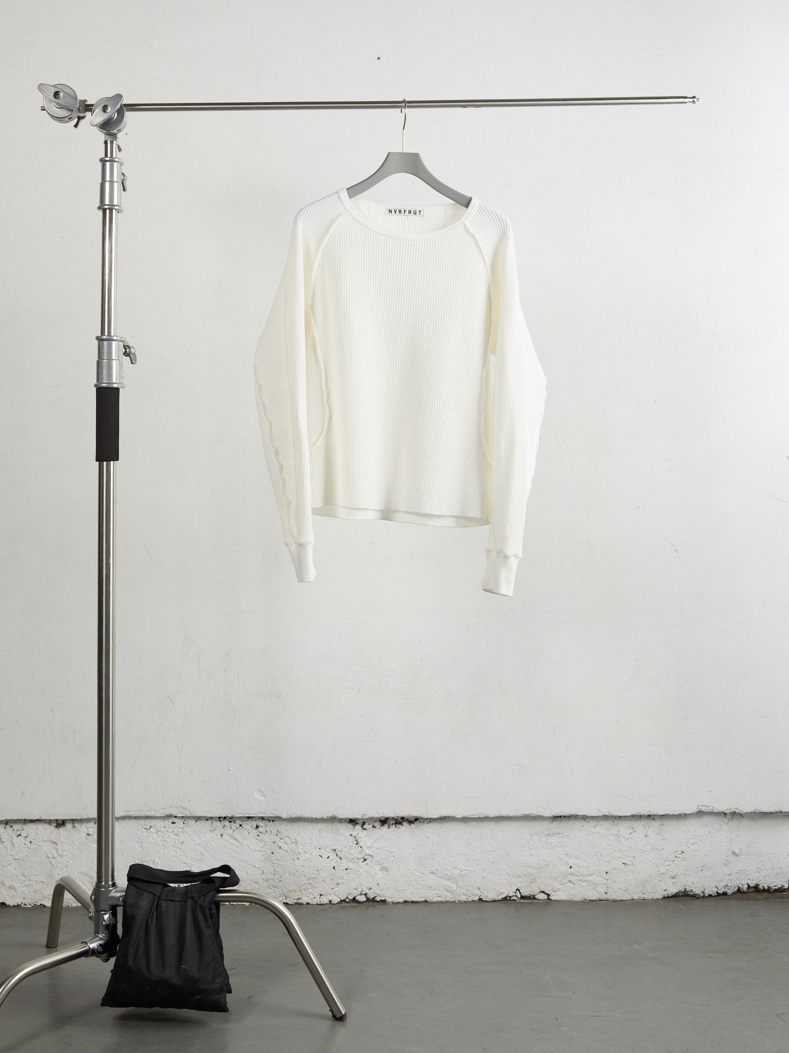 NVRFRGT - WAFFLE THERMAL LONG SLEEVE T‑SHIRT（WHITE） | niki