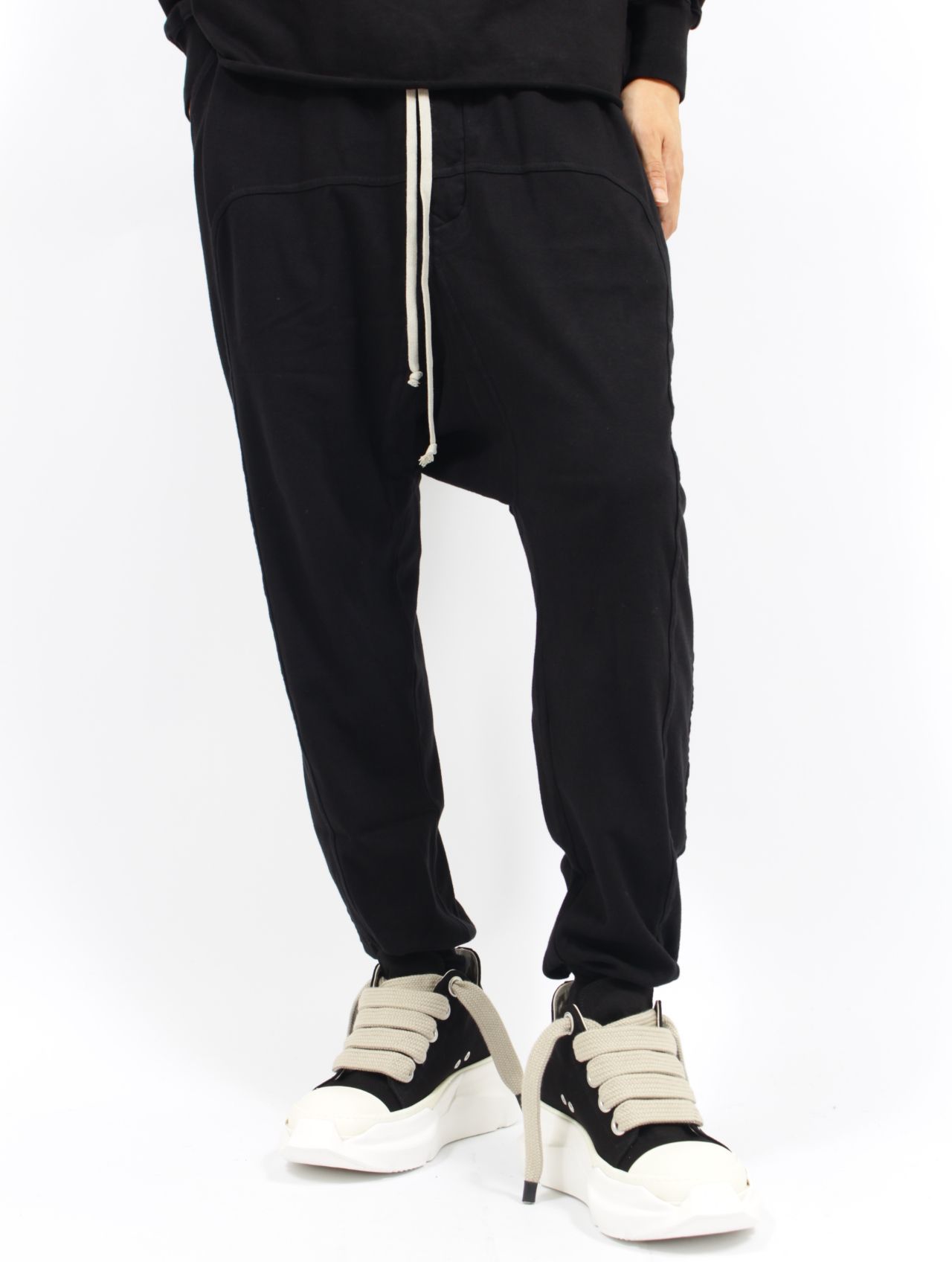 1x8B37zx2DYL.jpg?width=768