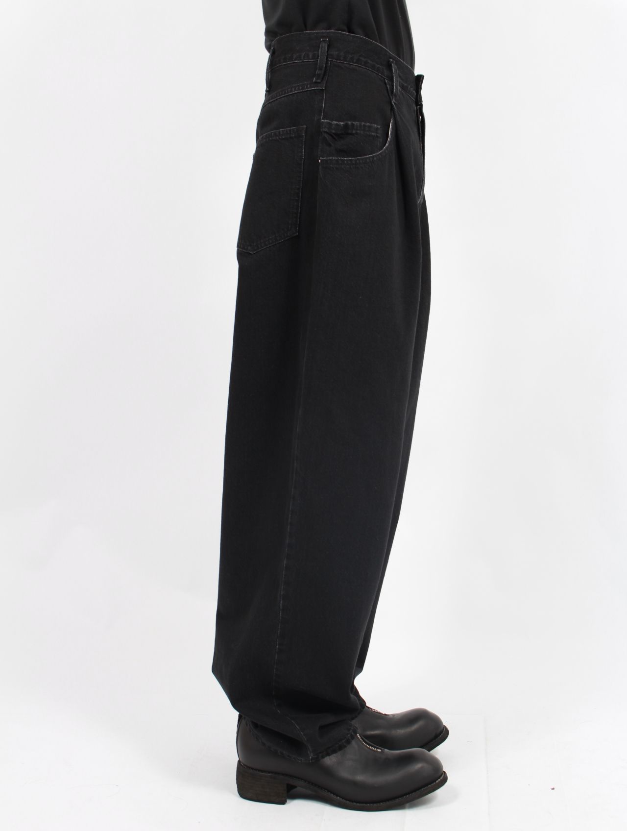 SOSHIOTSUKI - 【25SS】ドレープ ポケット ウォッシュド デニム パンツ