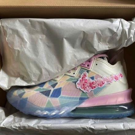 国内4月23日/24日発売予定】アトモス × ナイキ レブロン 18 ロー