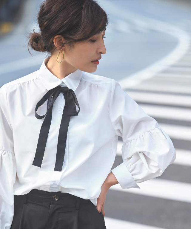 タイ付きバルーンスリーブブラウス