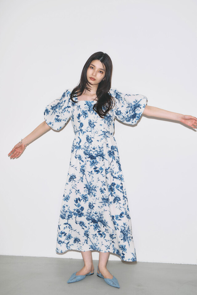 花柄スクエアバルーンワンピース