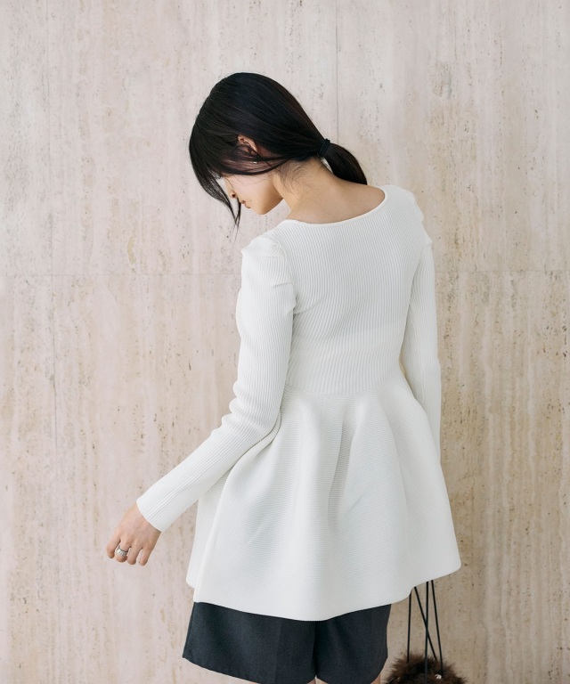 スクエアネックニットチュニック(長袖)