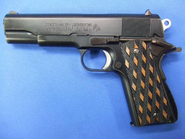 コルトMK4シリーズ70 ハードトゥキル リアルスチールフィニッシュ